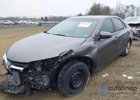 2016 Toyota Camry Hybrid Le z USA, uszkodzony, nr VIN 4T1BD1FK4GU178519